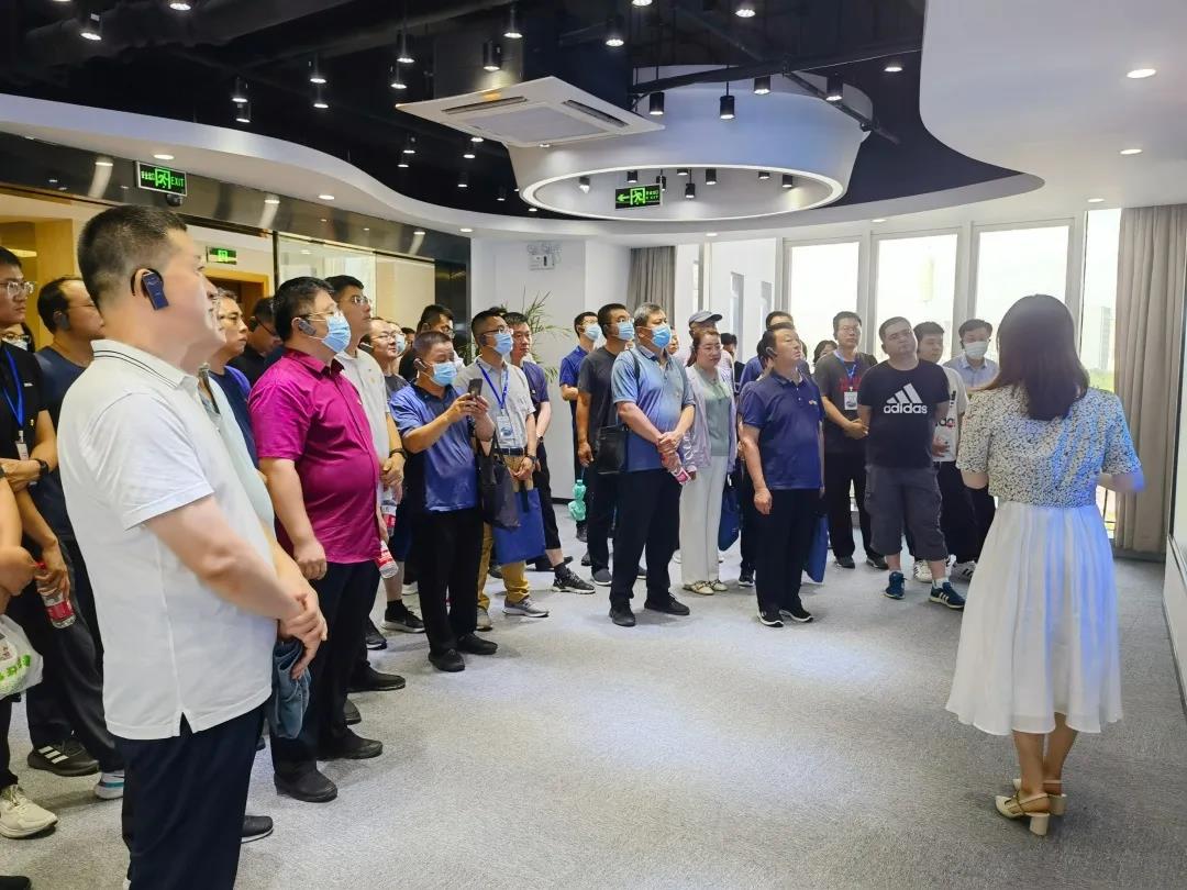 德州市深化放管服改革、優(yōu)化營商環(huán)境專題考察團(tuán)一行蒞臨健培科技考察調(diào)研